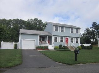 39 Hornbeam Rd, Coventry, RI 02816