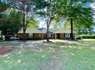 1180 Meadowcroft Dr, Sumter, SC 29154