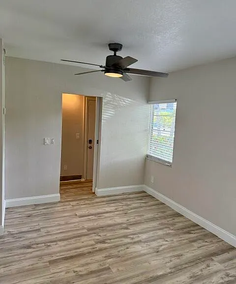 301 S M St #1 — Photo 13