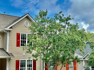 1314 Lake Rest Cir, Midlothian, VA 23114