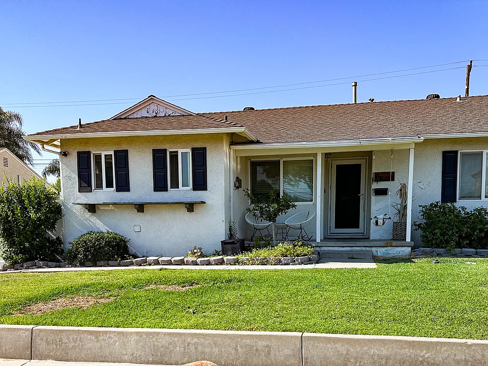15455 Saranac Dr