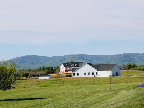 2nd image of 29 Sundown Dr