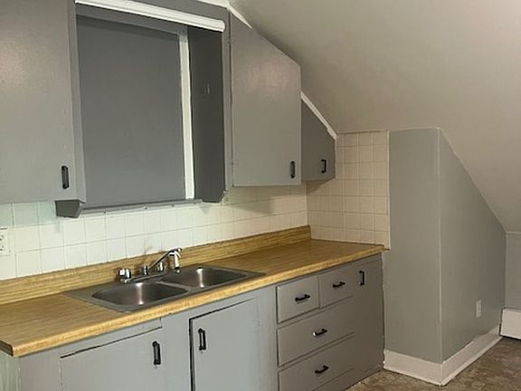 2nd image of 64-66 Homewood Ave Unit 3