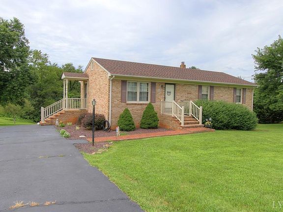 3rd image of 190 Deerfield Dr