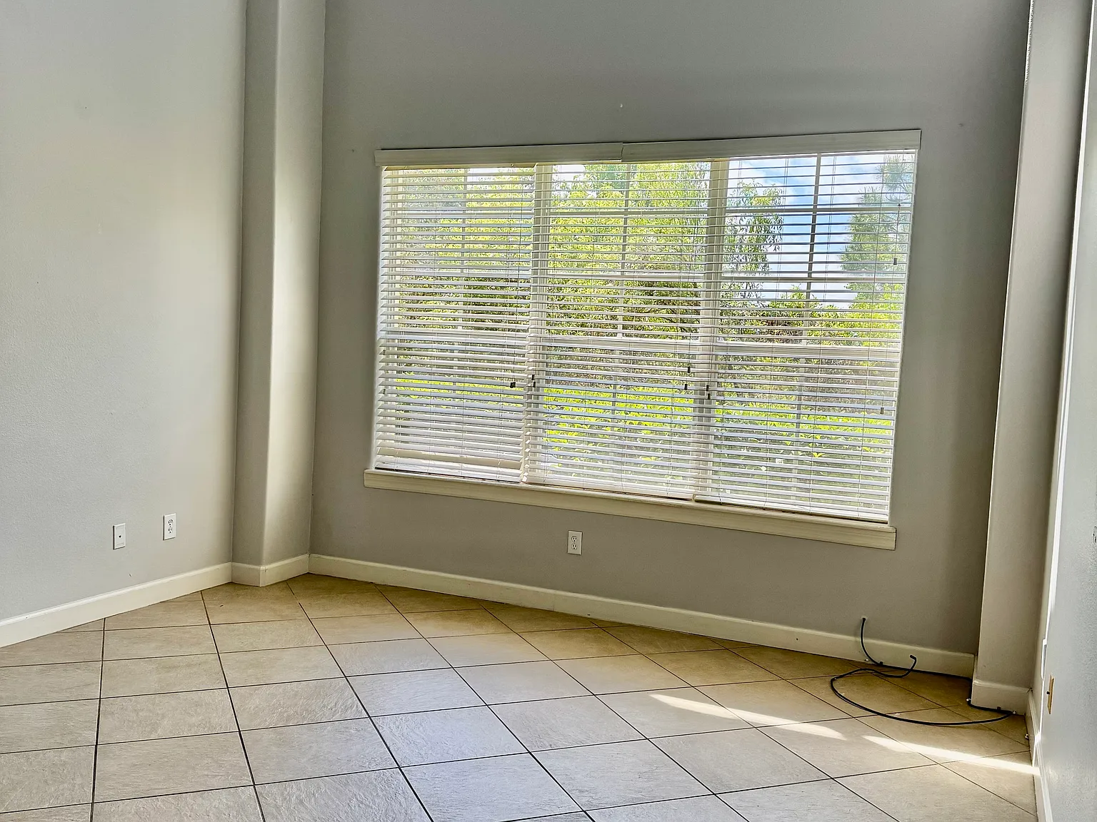 1671 Lake Side Ave — Photo 4