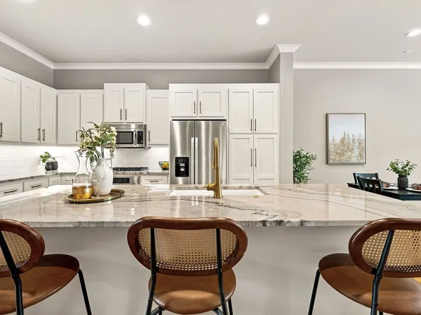 4023 Rawlins St APT 105, Dallas, TX 75219