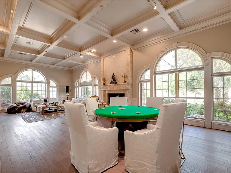 12445 Memorial Dr — Photo 19