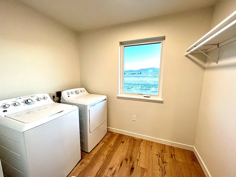 2314 Shorthorn Ave — Photo 32