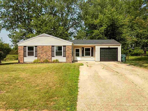2nd image of 1184 Sycamore Ln