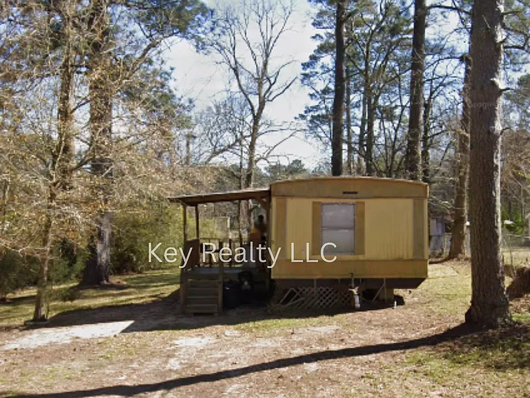 112 Anthony St — Photo 1
