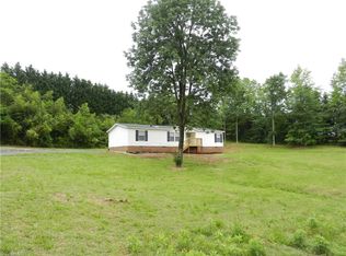 224 Peggy Ln, Lexington, NC 27295