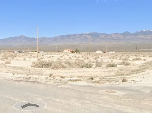 620 W Harvest Ln, Pahrump, NV 89060