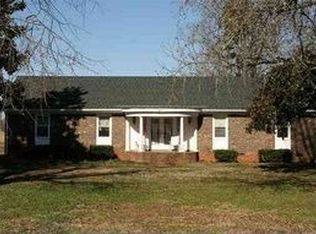 311 Weatherstone Dr, Forest City, NC 28043