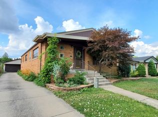 5016 Lamb Dr, Oak Lawn, IL 60453