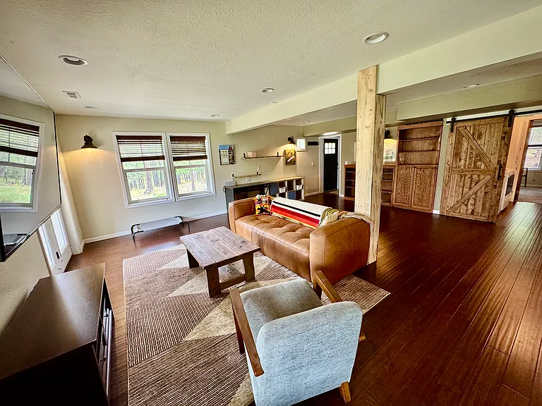 28 High Mountain Rd — Photo 1