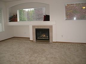5th image of 8917 Meridian Pl NE #D202