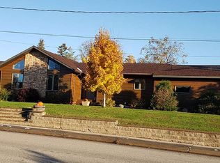 341 East Broadway, Hallock, MN 56728