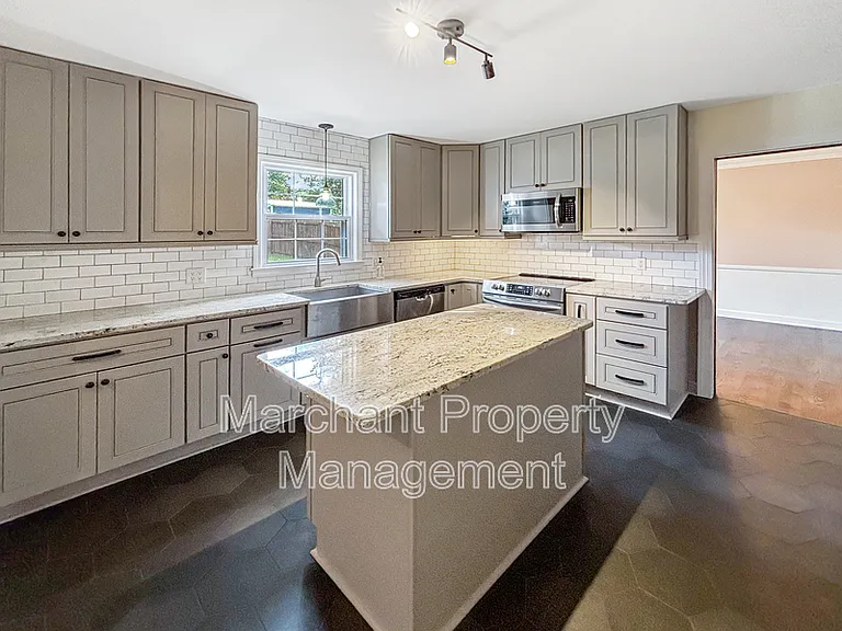 809 Butler Springs Rd — Photo 6