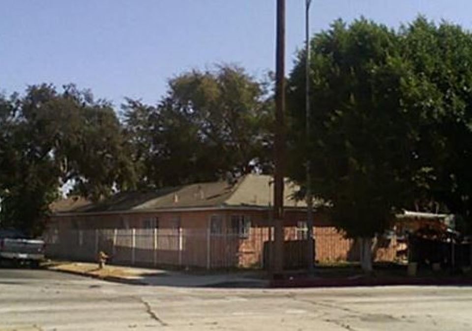 2nd image of 11400 S San Pedro St APT 1