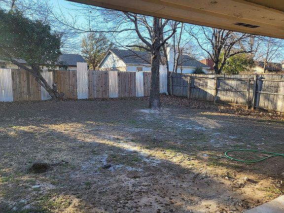 3rd image of 7404 Glen Haven Dr