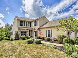 1712 Stone Hill Dr, York, PA 17402