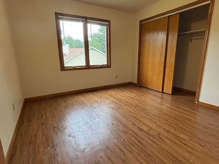 300 Dover Dr — Photo 18