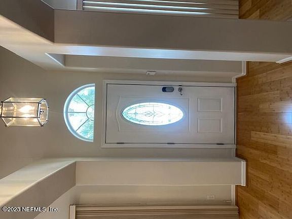 3rd image of 108 Seaside Cir