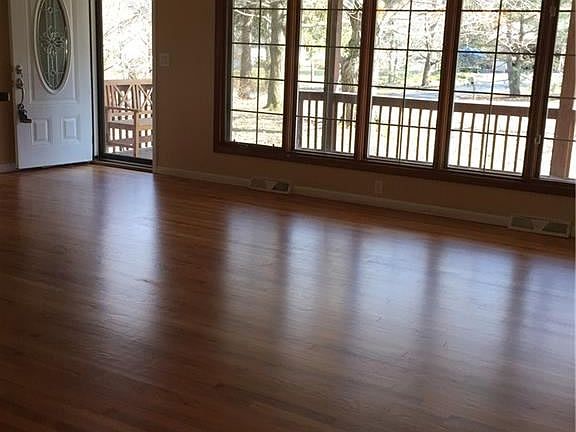 5th image of 8414 Kirkwood Dr