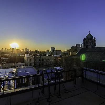 Rented by Nooklyn NYC LLC | media 18