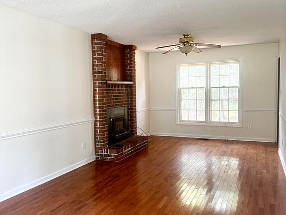 2nd image of 151 Raintree Circle