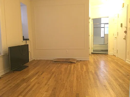 Rented by Stuart Eisenberger, LREB | media 7