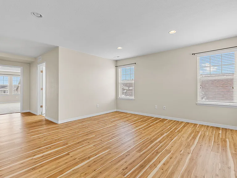 22898 E Saratoga Pl — Photo 25
