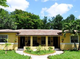 863 NE 119th St, Biscayne Park, FL 33161
