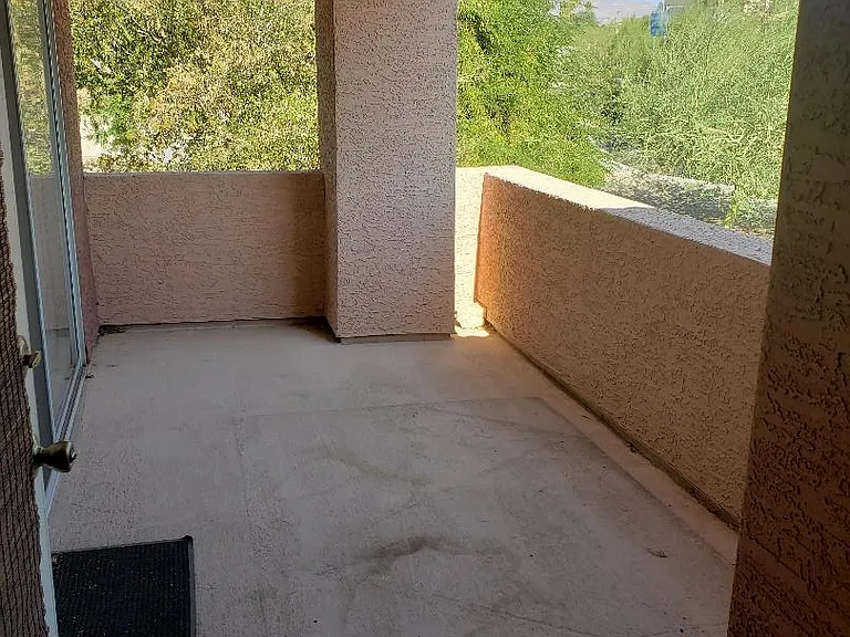 1650 Smoketree Ave S #220 — Photo 26