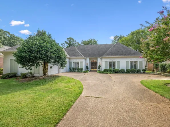 3246 Club Breeze Dr, Memphis, TN 38125