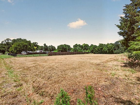 2nd image of 1306 Ranch Rd