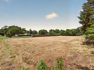 1306 Ranch Rd, Grand Prairie, TX 75052