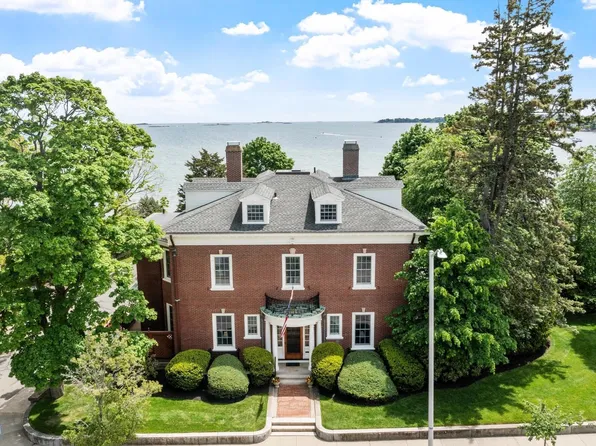 89 Lothrop St, Beverly, MA 01915