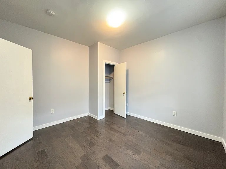 31 Bartholdi Ave #1 — Photo 3
