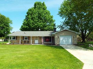 1404 W Tanager Dr, Warsaw, IN