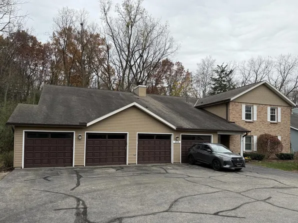 326 Riverview DRIVE #3, Delafield, WI 53018