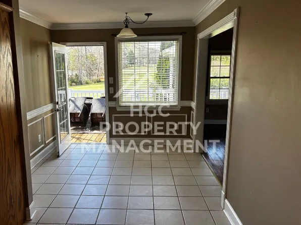 160 Percy Ln, Mayodan, NC 27027