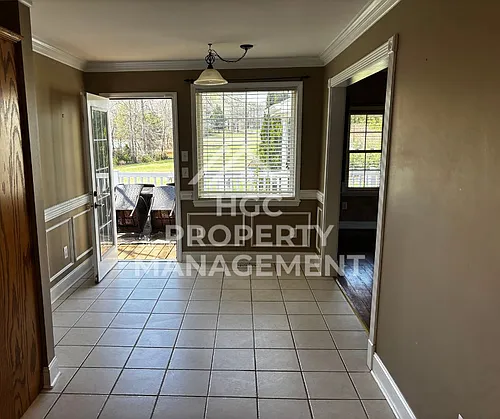 160 Percy Ln Photo 1