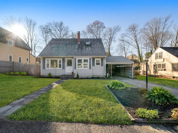 21 Claflin St, Attleboro, MA 02703