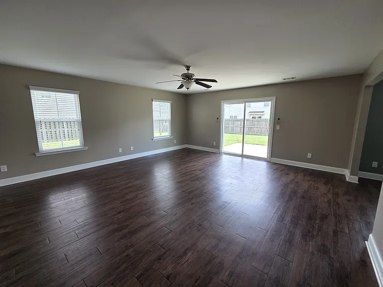 109 Old Mill Rd — Photo 2