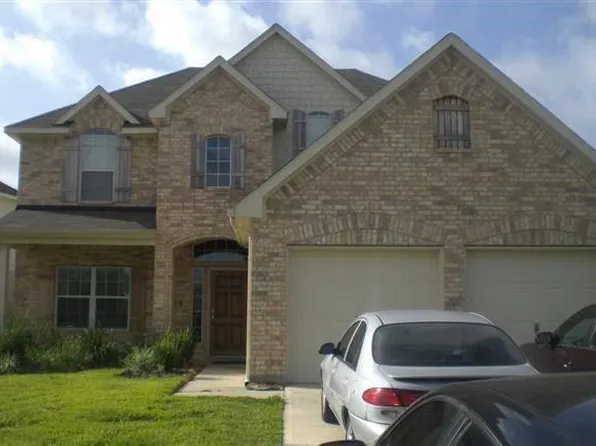 3230 Raintree Village Dr, Katy, TX 77449