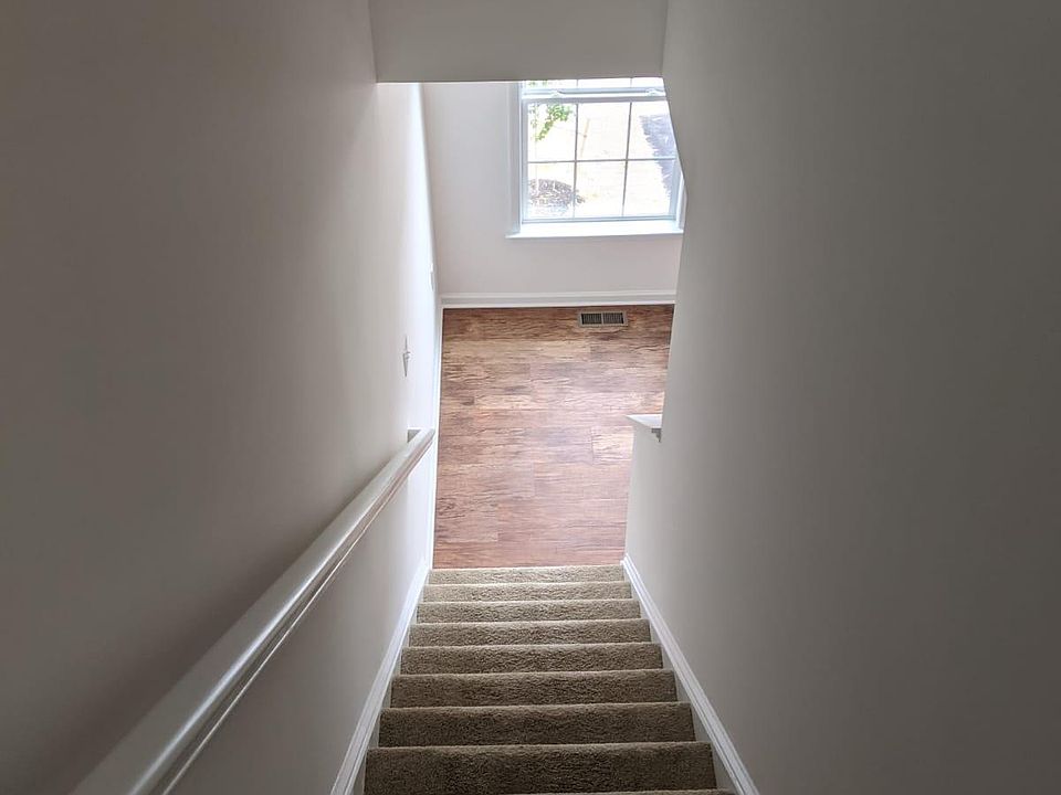 1st image of 291 Furlong Way #291