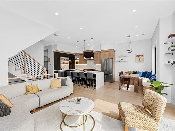 4th image of 70 Washington St #70
