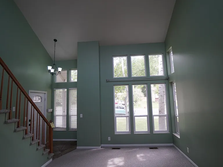 1219 Ash Dr — Photo 4
