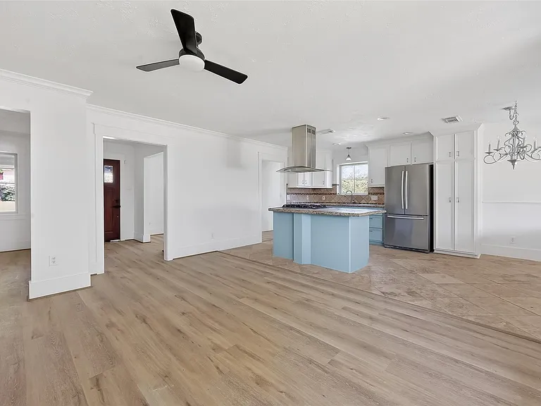 1906 Shadow Bend Dr — Photo 14